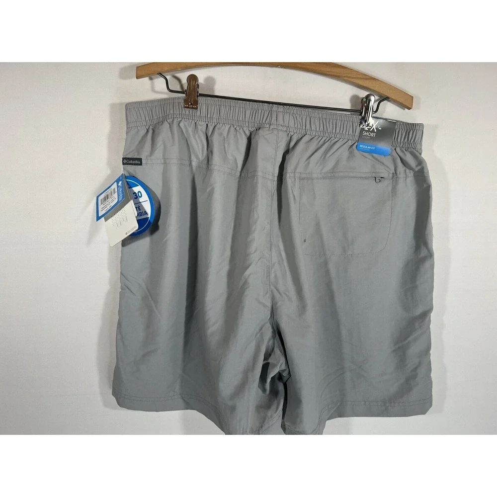 NEW Columbia Mens Shorts 1X Gray Chino Hiking Walking Casual Comfort Performance